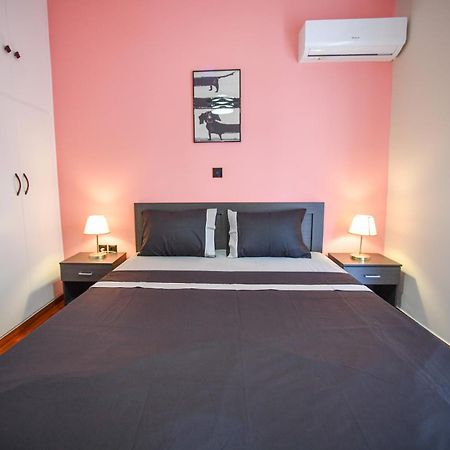 Modern Apartment By Athens' Center Εξωτερικό φωτογραφία