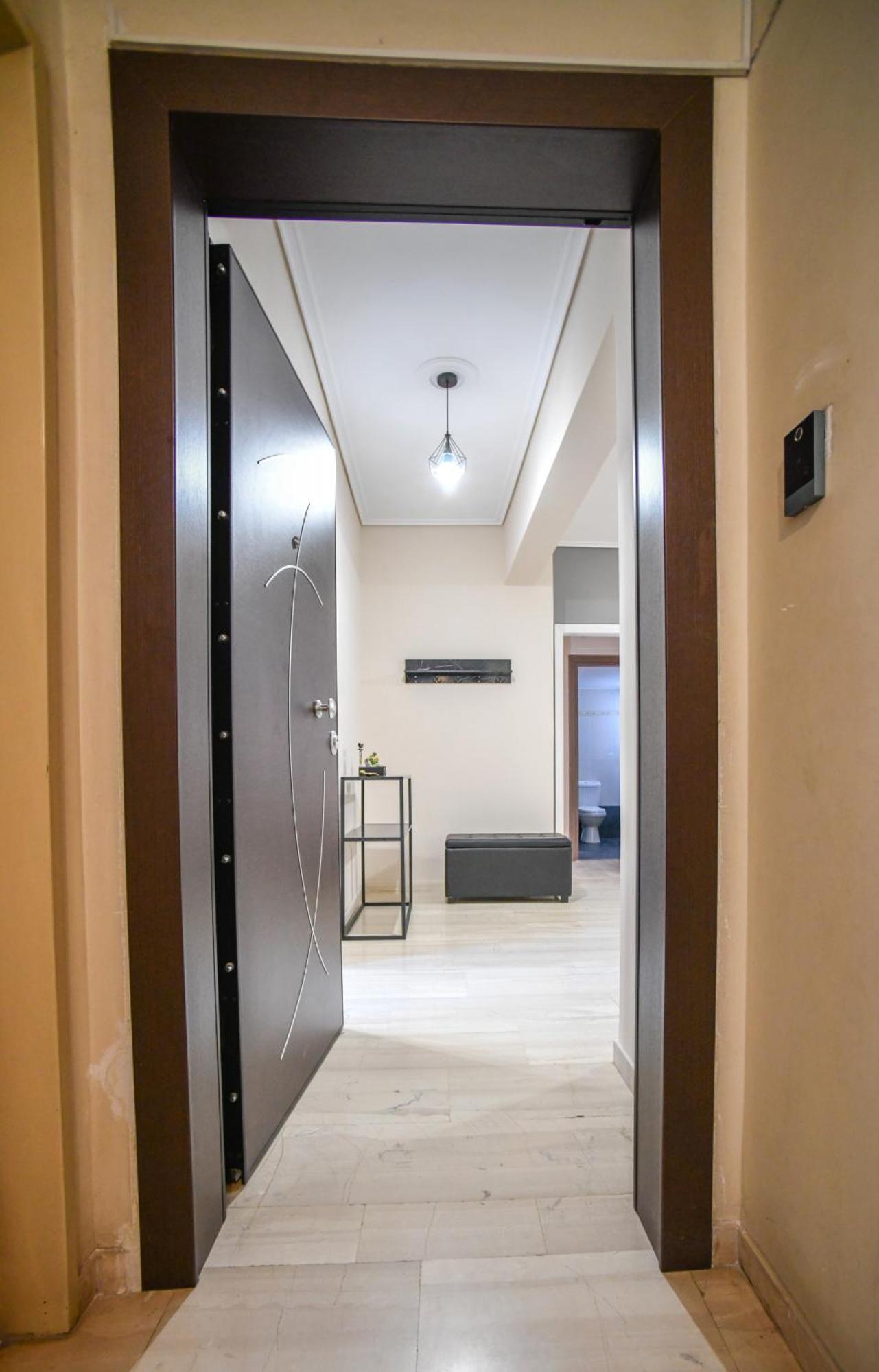 Modern Apartment By Athens' Center Εξωτερικό φωτογραφία