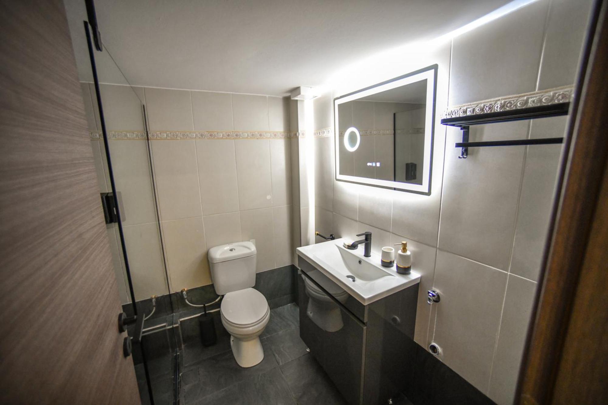 Modern Apartment By Athens' Center Εξωτερικό φωτογραφία